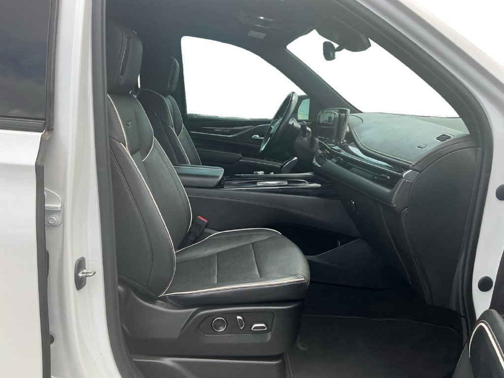 Used 2023 Cadillac Escalade Sport AWD/4WD image 22