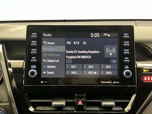 Used 2022 Toyota Camry XSE image 16