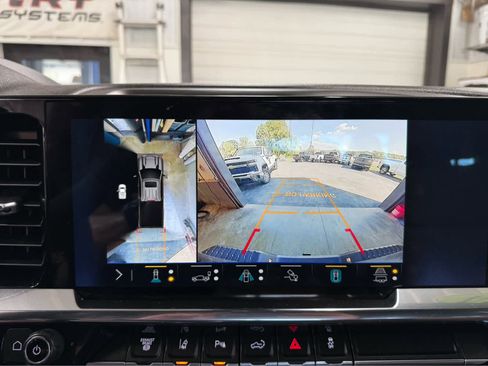 Used 2024 Chevrolet Silverado 2500 High Country image 22