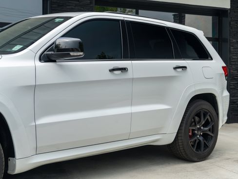 Used 2019 Jeep Grand Cherokee Trackhawk AWD/4WD image 9