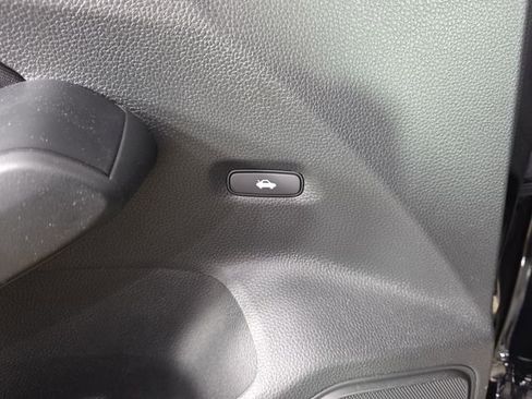 Used 2023 Honda Civic LX image 25