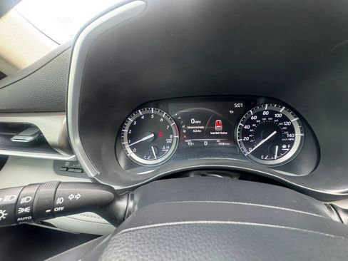 Used 2020 Toyota Highlander XLE FWD image 39