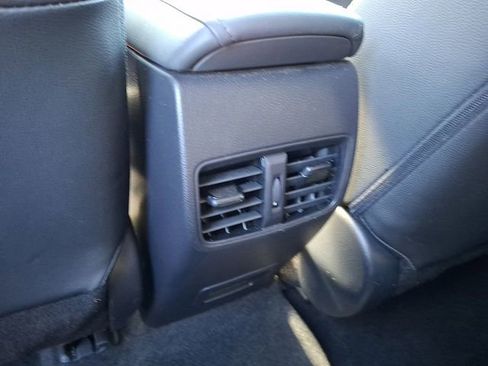 Certified 2024 Toyota Corolla Cross XLE w/ Convenience Package FWD image 11