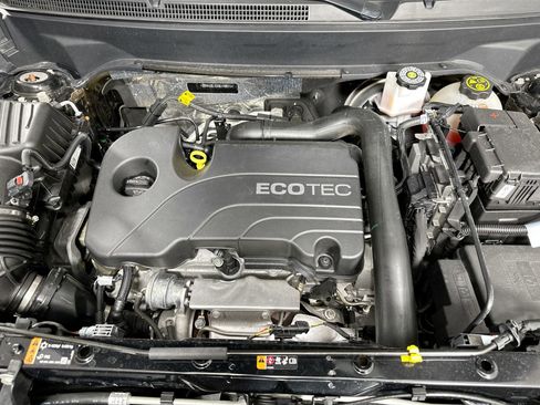 Used 2022 Chevrolet Equinox RS w/ RS Leather Package image 31