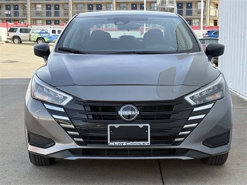 Used 2025 Nissan Versa S w/ Trunk Package image 7