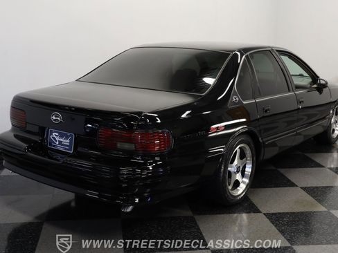 Used 1994 Chevrolet Impala SS RWD image 11