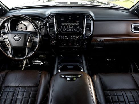 Used 2020 Nissan Titan Platinum Reserve w/ Moonroof Package image 11