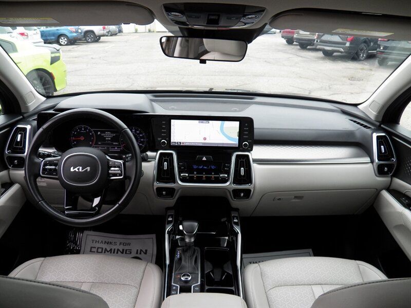 Used 2022 Kia Sorento SX AWD/4WD image 18