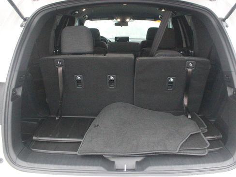 Used 2025 Honda Pilot Sport image 11