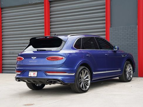Used 2021 Bentley Bentayga Speed AWD/4WD image 15