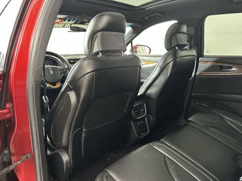 Used 2016 Lincoln MKX Reserve w/ Technology Package AWD/4WD image 24