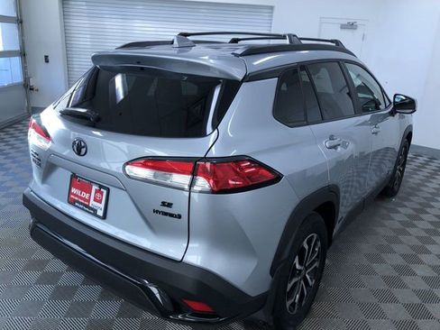 Certified 2024 Toyota Corolla Cross SE image 34