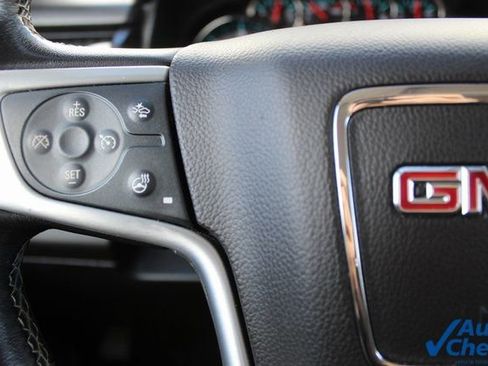 Used 2020 GMC Yukon XL SLT image 11