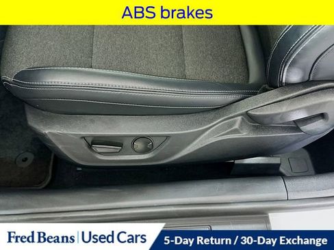 Used 2025 Ford Mustang Coupe RWD image 23