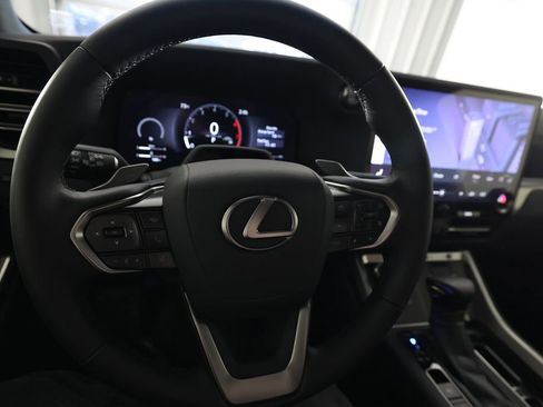 Used 2026 Lexus GX 550 550 Premium+ w/ Accessory Package (2T) image 21