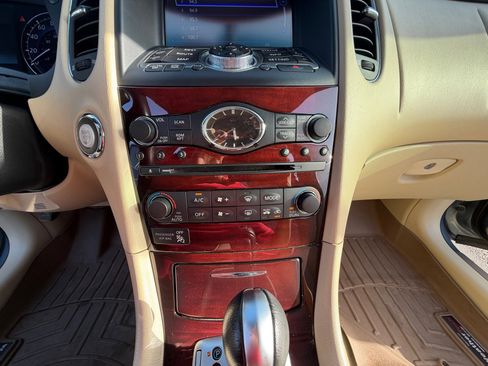 Used 2017 INFINITI QX50 2WD w/ Technology Package image 12