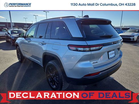 New 2026 Jeep Grand Cherokee Altitude image 5