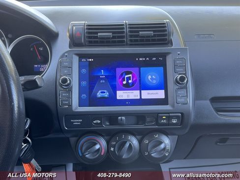 Used 2008 Honda Fit Sport image 31