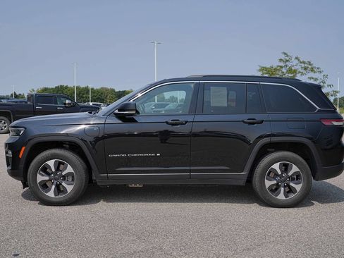 Used 2024 Jeep Grand Cherokee Limited 4xe AWD/4WD image 10