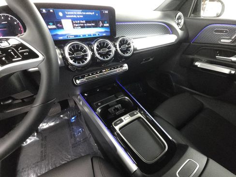Certified 2026 Mercedes-Benz GLB 250 4MATIC image 14