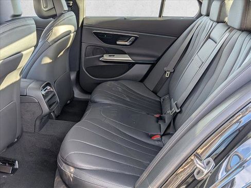 New 2026 Mercedes-Benz E 350 4MATIC Sedan image 17