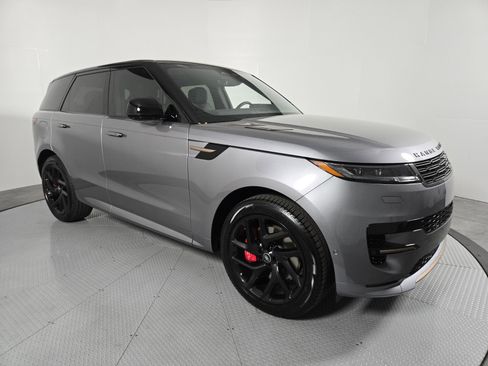 New 2025 Land Rover Range Rover Sport Dynamic SE image 13