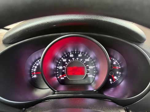 Used 2016 Kia Soul FWD image 11