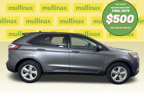 Certified 2023 Ford Edge SE image 2