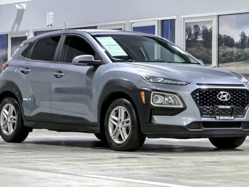 Used 2018 Hyundai Kona SE image 6