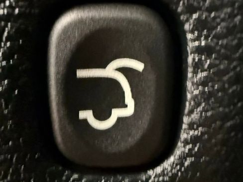 Used 2019 Jeep Grand Cherokee Limited image 13