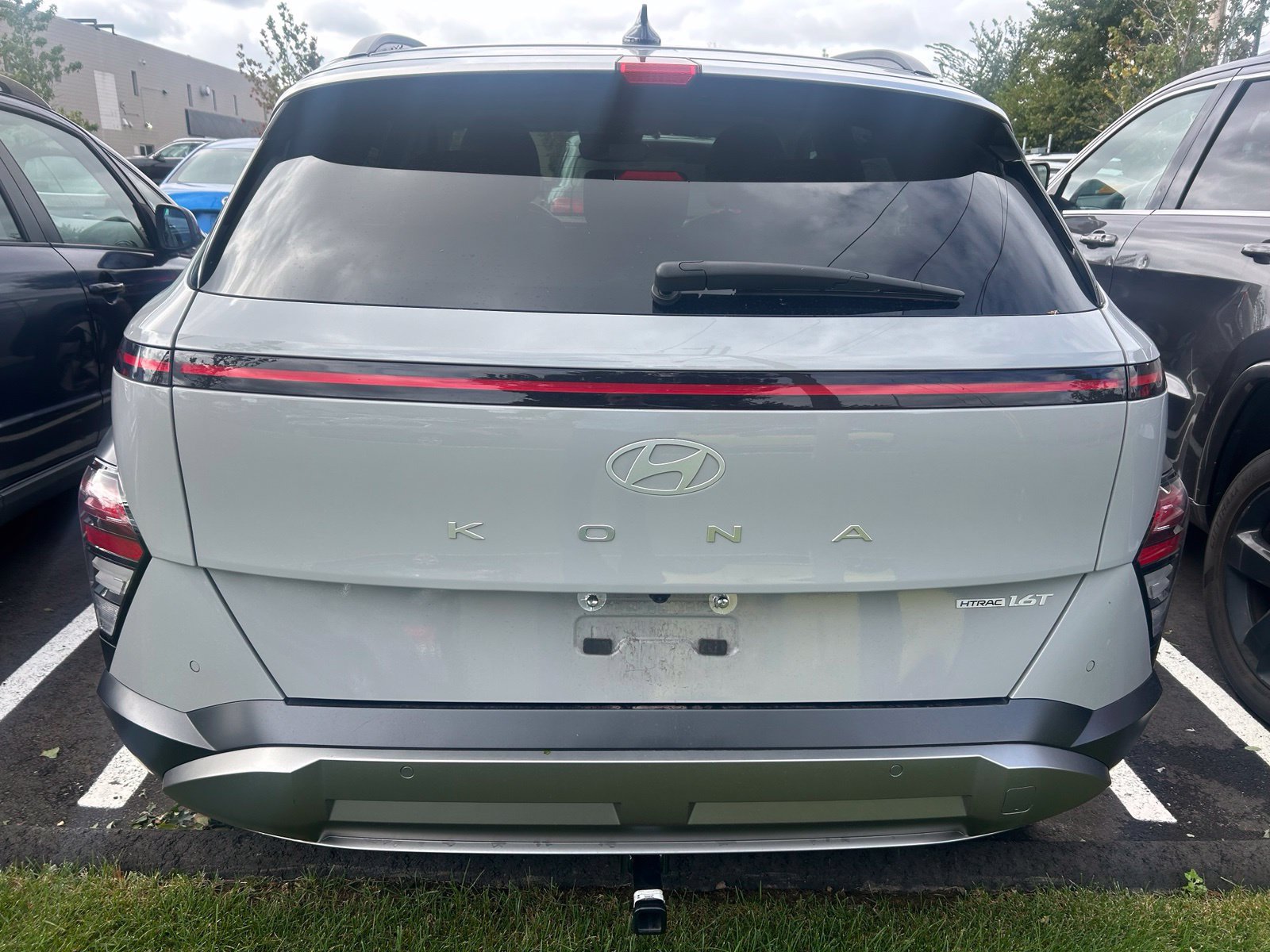 Used 2024 Hyundai Kona Limited AWD/4WD image 4