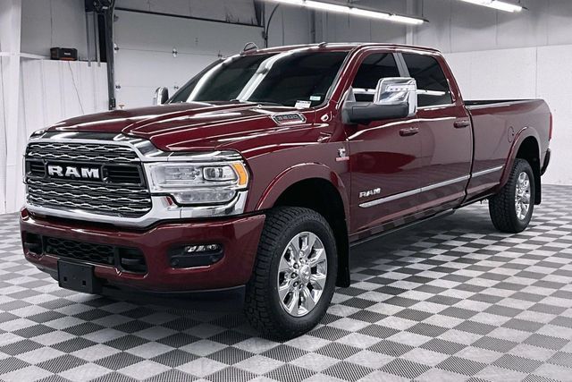 Used 2024 RAM 3500 Limited AWD/4WD image 12