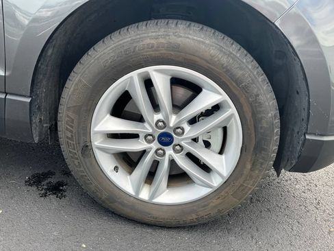 Used 2017 Ford Edge SEL w/ Equipment Group 201A AWD/4WD image 12