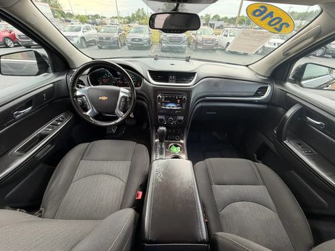 Used 2016 Chevrolet Traverse LT FWD image 15