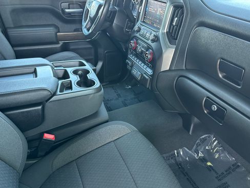 Used 2021 Chevrolet Silverado 1500 LT w/ Safety Package II AWD/4WD image 15