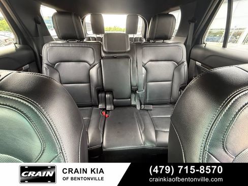 Used 2017 Ford Explorer Limited FWD image 30