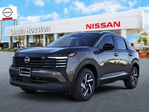 New 2026 Nissan Kicks SV w/ SV Premium Package image 2