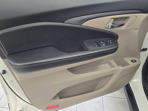 Used 2017 Honda Ridgeline RTL image 18