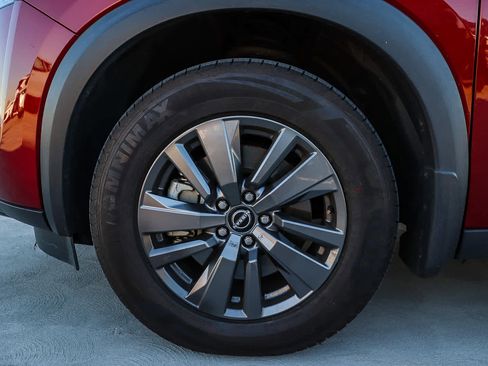 Used 2023 Nissan Pathfinder SV image 25