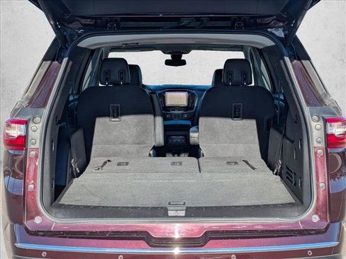 Used 2018 Chevrolet Traverse Premier w/ Driver Confidence II Package image 6
