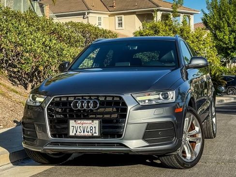 Used 2017 Audi Q3 2.0T Premium Plus w/ Premium Plus Package FWD image 3
