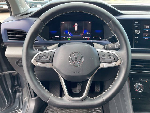 Used 2023 Volkswagen Taos SE w/ Panoramic Sunroof Package FWD image 14