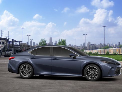 New 2026 Toyota Camry XLE image 13