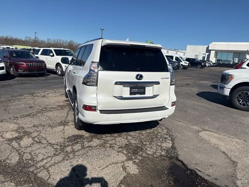 Used 2020 Lexus GX 460 Premium w/ Premium Package image 11