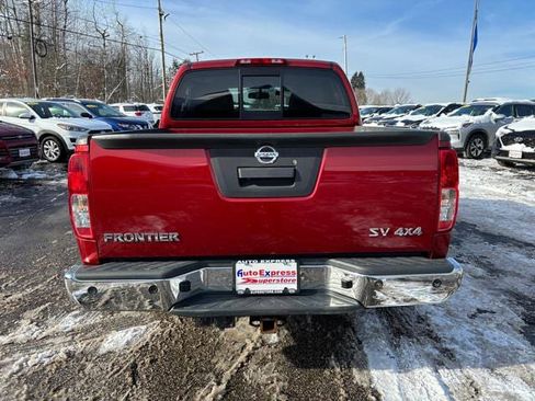 Used 2016 Nissan Frontier SV image 6
