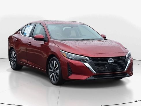 Used 2024 Nissan Sentra SV w/ SV Premium Package image 2