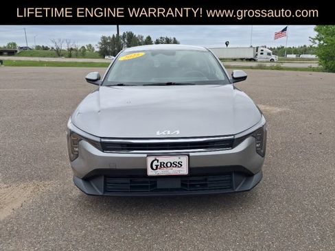 Used 2025 Kia K4 FWD image 3