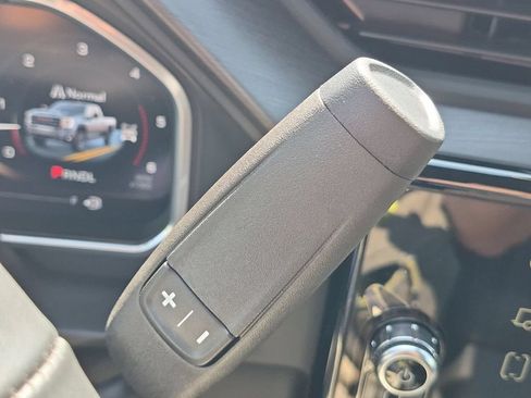 New 2026 GMC Sierra 2500 AT4 w/ AT4 Premium Plus Package AWD/4WD image 19