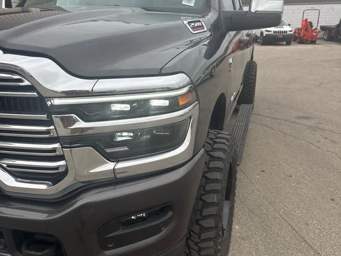 New 2025 RAM 2500 Laramie image 15
