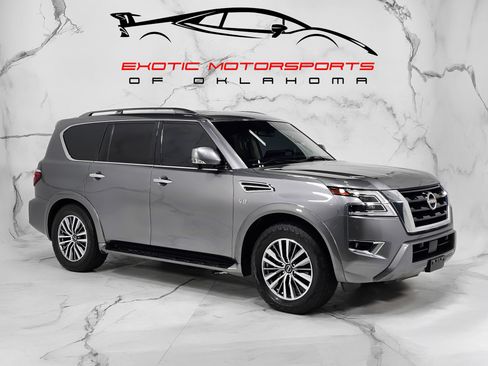Used 2022 Nissan Armada SL w/ Captain's Chairs Package AWD/4WD image 1